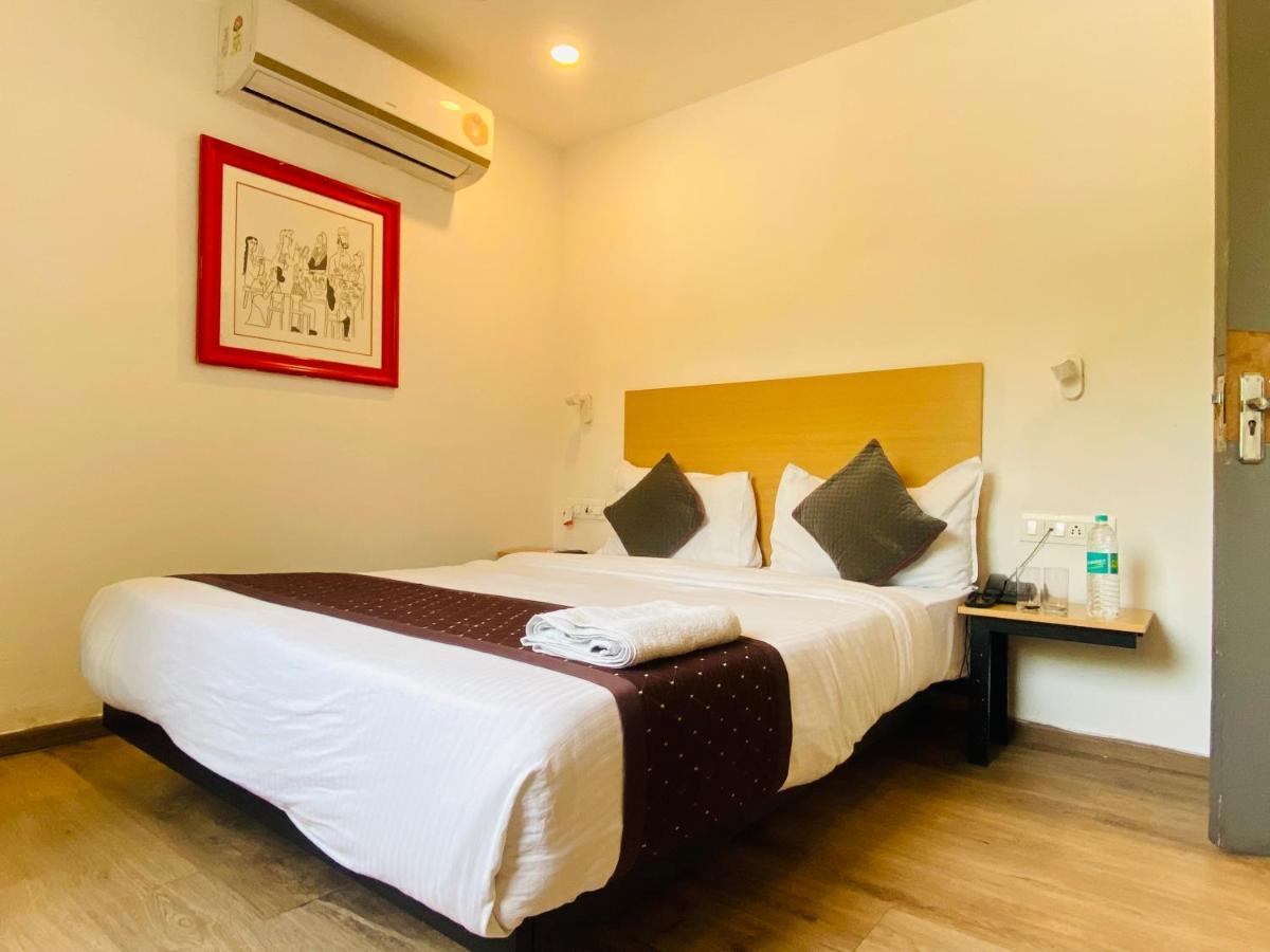 Qotel Hotel Ip Residency East Delhi Preet Vihar New Delhi Bagian luar foto