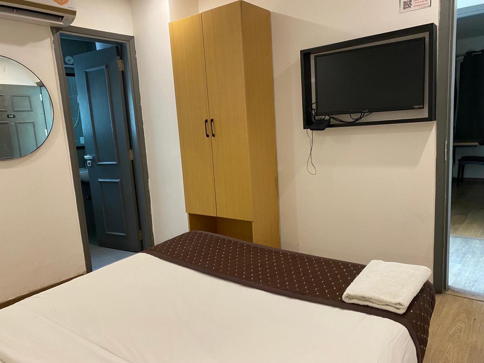 Qotel Hotel Ip Residency East Delhi Preet Vihar New Delhi Bagian luar foto